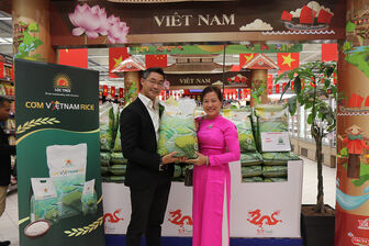 Gạo Lộc Trời thương hiệu “Cơm Việt Nam Rice” chính thức có mặt tại 2 hệ thống đại siêu thị Châu Âu