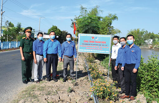 Cống hiến sức trẻ xây dựng quê hương
