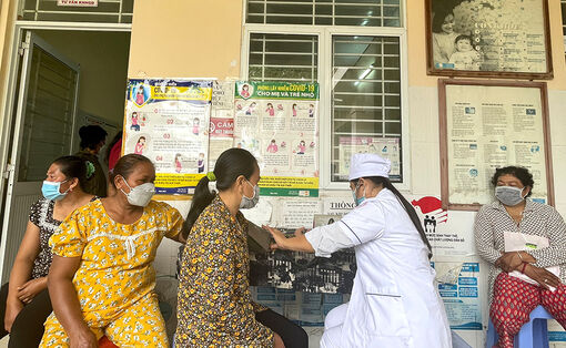 Tiếp thị xã hội và xã hội hóa cung cấp các phương tiện tránh thai