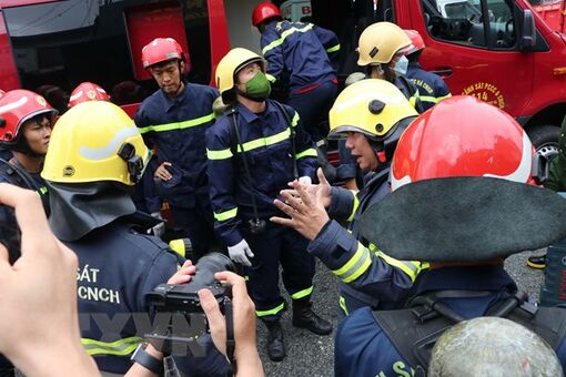 Tìm thấy thêm 9 thi thể trong vụ cháy quán Karaoke ở Bình Dương