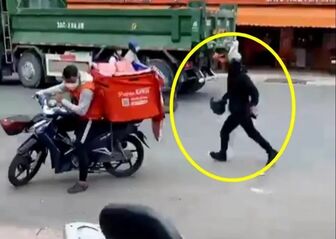 Bắt khẩn cấp đối tượng cầm vật giống súng cướp ngân hàng ở Đồng Nai