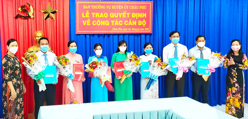 Xây dựng Đảng và hệ thống chính trị tại huyện Châu Phú