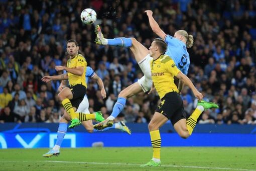 Haaland ghi bàn, Man City ngược dòng hạ Dortmund