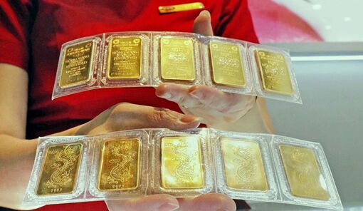 Giá vàng trong nước giảm 100.000 đồng/lượng