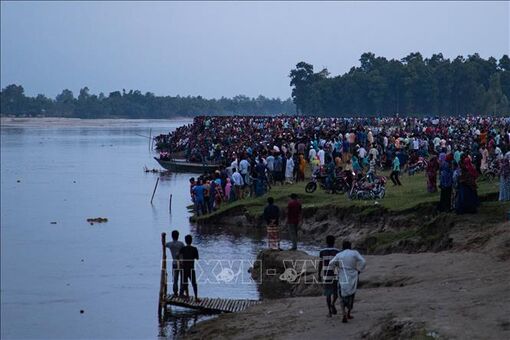 Ít nhất 4 người thiệt mạng trong vụ đắm tàu ngoài khơi Ecuador