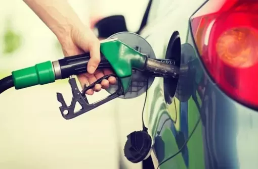 Giá xăng dầu bán lẻ tiếp tục giảm sâu?