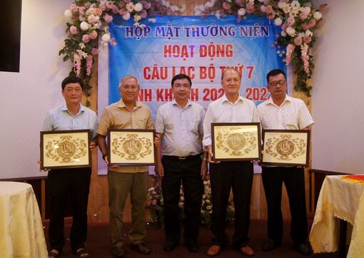 CLB Thứ 7 – Bình Khánh hỗ trợ hơn 100 trường hợp khó khăn, đau bệnh