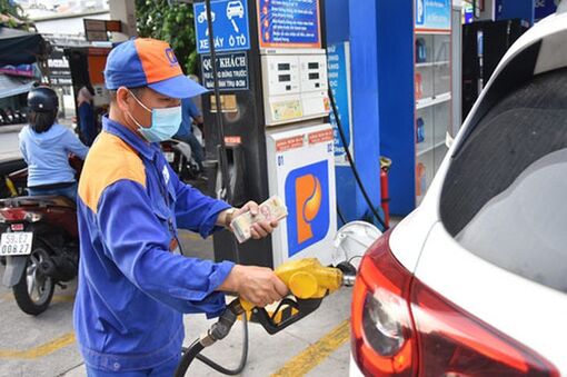 Xử lý nghiêm các hành vi đầu cơ găm hàng, buôn lậu xăng dầu