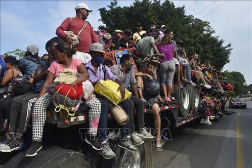 Mỹ bắt đầu trục xuất người di cư Venezuela sang Mexico