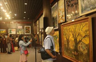 Hơn 200 tác phẩm trưng bày tại Triển lãm Mỹ thuật khu vực II đồng bằng sông Hồng