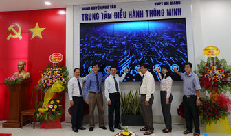Ra mắt Trung tâm Điều hành thông minh huyện Phú Tân
