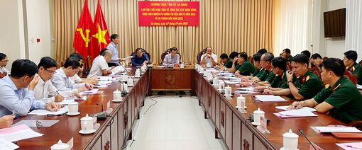 Thường trực Tỉnh ủy An Giang làm việc với Đảng ủy Quân sự tỉnh