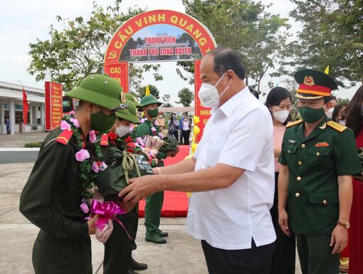 An Giang tập trung tuyển chọn và gọi công dân nhập ngũ
