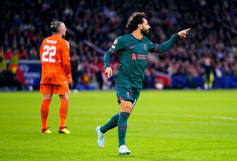 Salah, Nunez đưa Liverpool vào vòng 1/8 Champions League