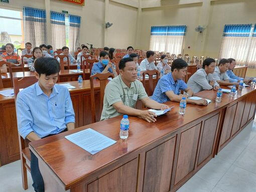 Tuyên truyền Luật bảo vệ người tiêu dùng và Chương trình mục tiêu quốc gia xây dựng nông thôn mới giai đoạn 2021-2025 tại huyện Thoại Sơn