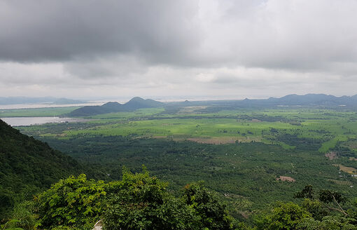 Khơi thông nguồn lực đất đai