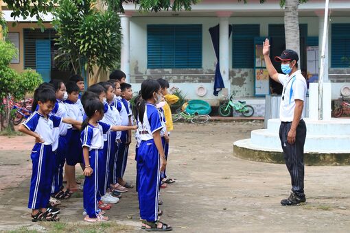 Trăn trở về nhân sự ngành giáo dục