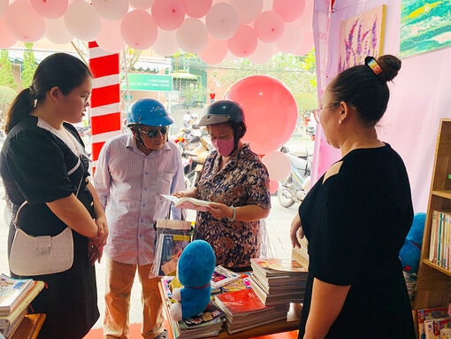 Khởi nghiệp cùng sách cũ
