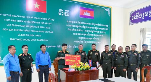 Thắm tình đối ngoại quân sự