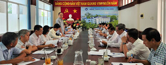 Tổ đại biểu HĐND tỉnh An Giang đơn vị TP. Châu Đốc thảo luận, đóng góp các văn bản trước kỳ họp thứ 11