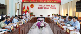 Tổ đại biểu HĐND tỉnh An Giang, đơn vị số 4 huyện Châu Thành thảo luận, đóng góp các văn bản trước kỳ họp HĐNĐ tỉnh cuối năm