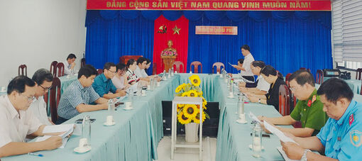 Huyện Châu Phú “lập lại trật tự lòng, lề đường, vỉa hè”, thuộc tuyến đường tỉnh 945 (cũ)