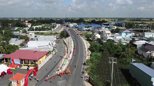 Thoại Sơn - 200 năm, một tâm thế vươn lên