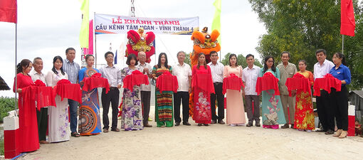 “Vua lúa” Sáu Đức tài trợ cây cầu bắc ngang kênh Tám Ngàn