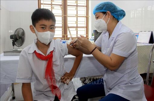 Tăng cường triển khai tiêm vaccine phòng COVID-19 cho trẻ