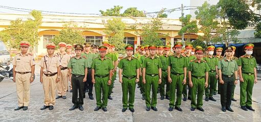 Phục vụ nhân dân đón Tết vui tươi, an toàn