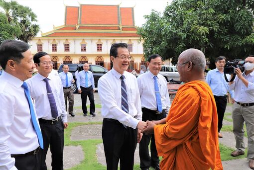 Thắt chặt mối quan hệ mật thiết giữa Đảng với dân