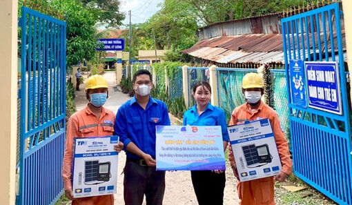 Điện lực Chợ Mới làm tốt công tác an sinh xã hội