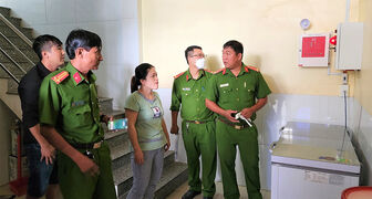 Đoàn kiểm tra tỉnh kiểm tra công tác an toàn phòng cháy, chữa cháy ở TP. Châu Đốc