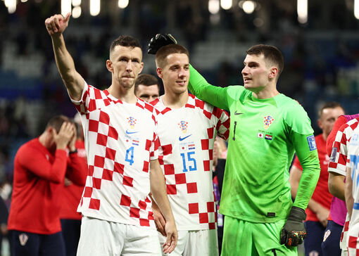 Croatia loại Nhật Bản sau loạt sút luân lưu