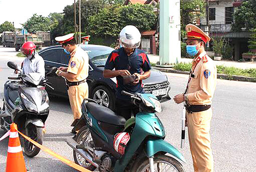 Xảy ra 5 vụ tai nạn giao thông, làm 4 người chết