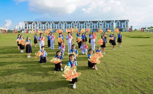 Công chiếu MV 'Tiến bước lên Đoàn'