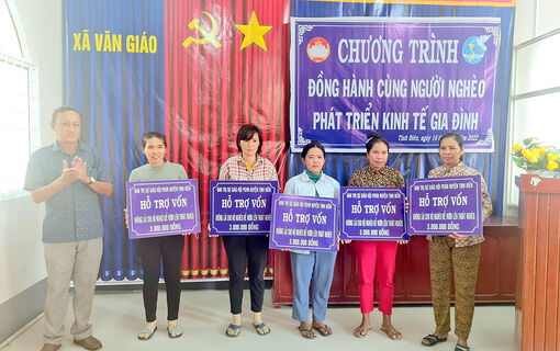 Đồng hành cùng hộ nghèo phát triển kinh tế gia đình