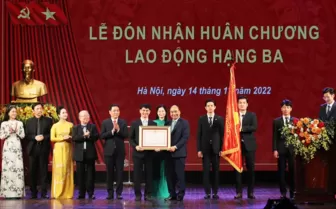 Chủ tịch nước dự lễ kỷ niệm 70 năm thành lập Nhà hát Kịch Việt Nam