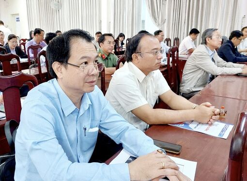 Bồi dưỡng kỹ năng và phong cách ngoại giao của nhà lãnh đạo