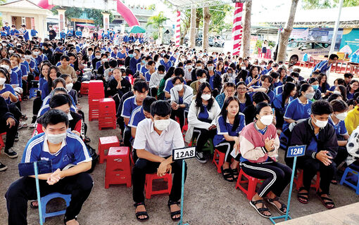Hướng nghiệp cho thanh niên biên giới
