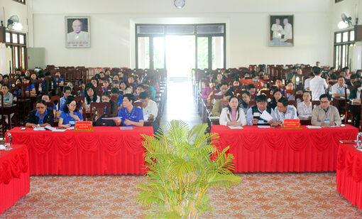 Trường Chính trị Tôn Đức Thắng tổ chức tọa đàm khoa học cấp trường