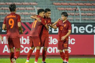 AFF Cup 2022: Thái Lan và Campuchia ra quân thắng lợi