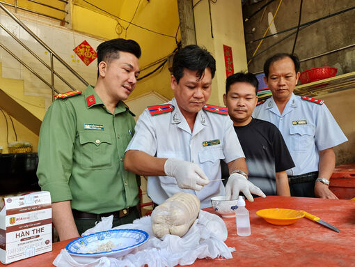 An Giang tăng cường kiểm tra an toàn thực phẩm dịp Tết