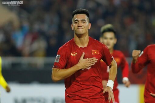 Đè bẹp Malaysia, tuyển Việt Nam chiếm ngôi đầu bảng AFF Cup 2022