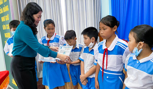 “Đả thông tâm tư” về bảo hiểm y tế