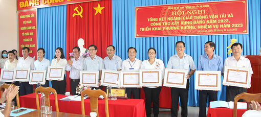 Sở Giao thông vận tải An Giang thực hiện khâu đột phá đầu tư kết cấu hạ tầng giao thông phục vụ phát triển công nghiệp và du lịch