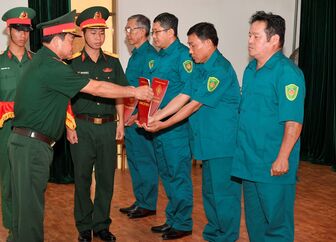 An Giang thành lập 8 ban chỉ huy quân sự cơ quan, tổ chức