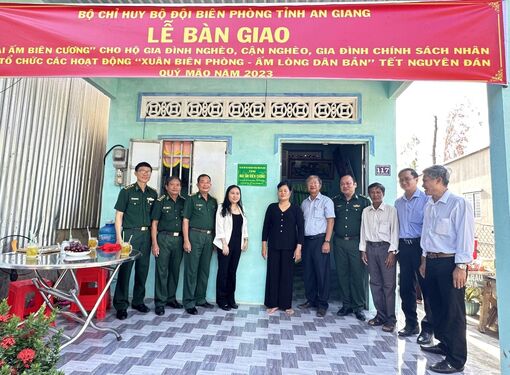 Mang xuân về huyện biên giới Tri Tôn