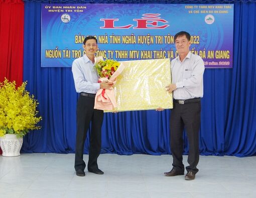 Thêm 10 căn nhà Tình nghĩa cho gia đình có công ở Tri Tôn