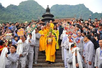 Tổ chức lễ hội truyền thống đúng bản chất, ý nghĩa lịch sử và văn hóa